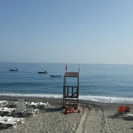La Perla Jonica Hotel Bova Marina Ngoại thất bức ảnh